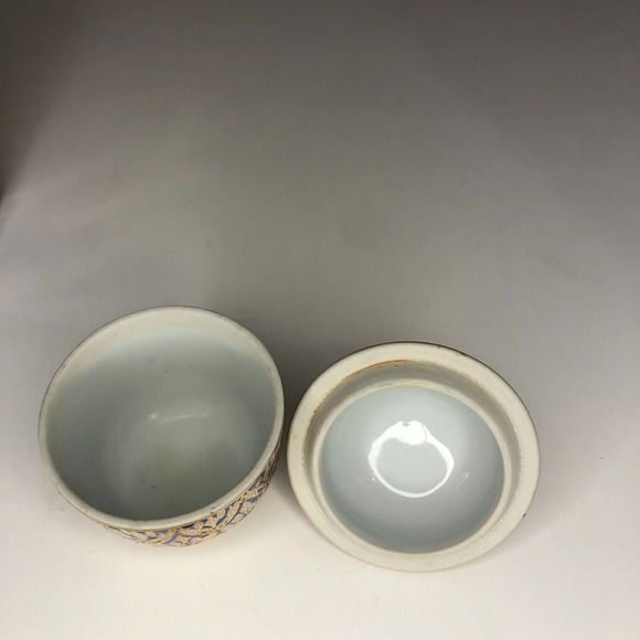 Vtg Thai Hand Painted Gold Tone Pottery BENJARONG Porcelain cup with Lid Trim - Picture 2 of 5